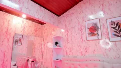 Scarlet online show from 02/11/26, 02:49