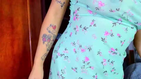 scarllet online show from 11/05/25, 12:16