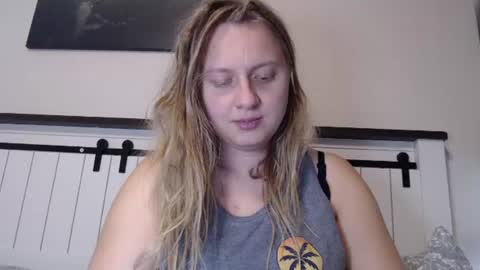 Snapshot of scartit chatting on 07/11/26, 11:17 ScarTit Bernhard online show from 07/11/26, 11:17