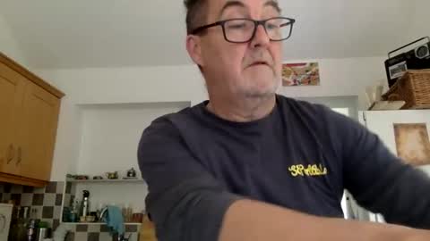 Snapshot of scbiggersballs chatting on 10/11/25, 11:53 scbiggersballs online show from 10/11/25, 11:53