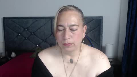 Snapshot of sccarlet_rose22 chatting on 11/09/25, 02:04 Sccarlet online show from 11/09/25, 02:04