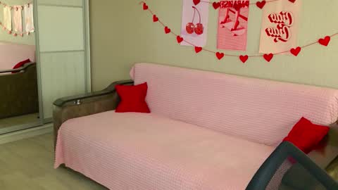 Rina online show from 09/19/25, 11:11