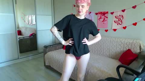 Rina online show from 09/25/25, 11:03