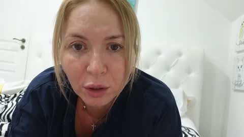 cindy desire online show from 11/05/25, 08:20