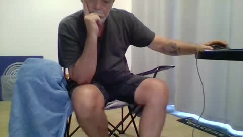 Snapshot of schooner73 chatting on 12/17/24, 02:44 Schooner73 online show from 12/17/24, 02:44