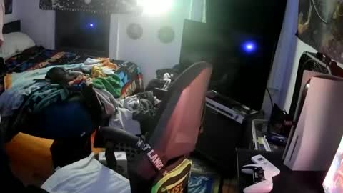 Snapshot of scoobysnaxxxxx chatting on 11/02/25, 11:01 scoobysnaxxxxx online show from 11/02/25, 11:01