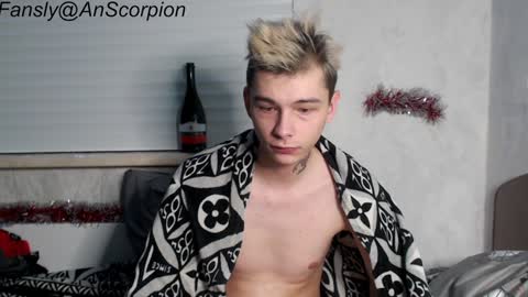 Snapshot of scorpion_250 chatting on 01/01/25, 12:43 Scorpion 250 online show from 01/01/25, 12:43