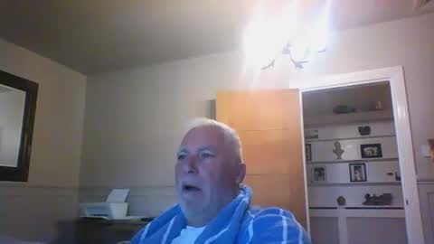 Snapshot of scoti55 chatting on 05/02/26, 05:51 scoti55 online show from 05/02/26, 05:51