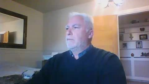 Snapshot of scoti55 chatting on 05/11/26, 01:39 scoti55 online show from 05/11/26, 01:39