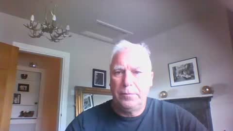 Snapshot of scoti55 chatting on 06/04/26, 04:13 scoti55 online show from 06/04/26, 04:13