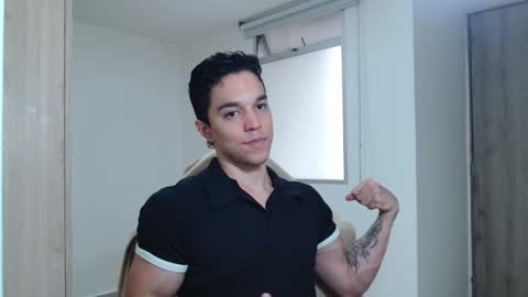 Twitter Scott brasher1 Instagram Camiloestuardo2 online show from 01/02/25, 06:56