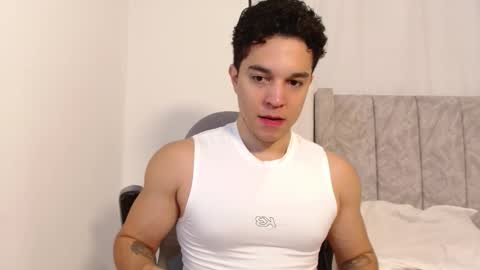 Twitter Scott brasher1 Instagram Camiloestuardo2 online show from 12/17/25, 01:11