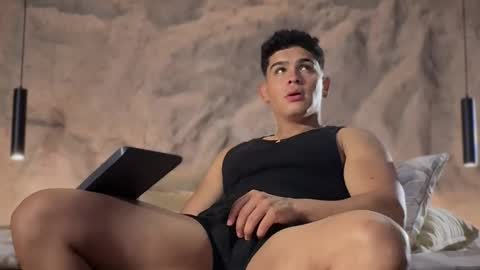 Andrew Flintt online show from 02/25/26, 04:33