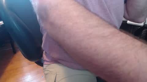 Snapshot of scottbearfun chatting on 08/04/26, 03:03 scottbearfun online show from 08/04/26, 03:03