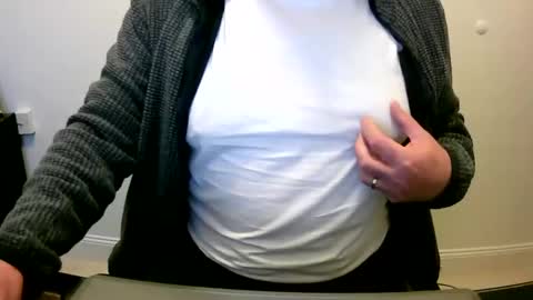 Scott online show from 12/31/24, 09:10