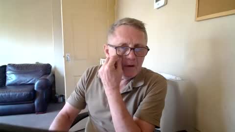 Snapshot of scottsman214 chatting on 07/14/26, 04:56 James online show from 07/14/26, 04:56