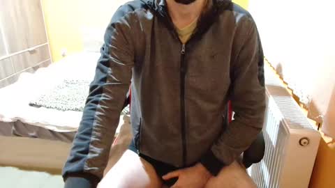 Snapshot of scotty_98 chatting on 01/11/25, 06:44 scotty_98 online show from 01/11/25, 06:44