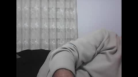 Snapshot of screw2 chatting on 12/15/24, 12:49 Evren online show from 12/15/24, 12:49