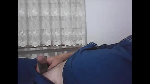 Snapshot of screw2 chatting on 12/19/24, 09:28 Evren online show from 12/19/24, 09:28