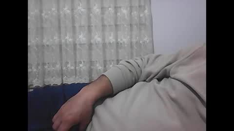 Snapshot of screw2 chatting on 12/30/24, 04:40 Evren online show from 12/30/24, 04:40