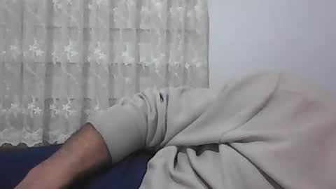 Snapshot of screw2 chatting on 01/10/25, 10:04 Evren online show from 01/10/25, 10:04