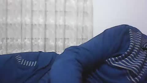 Snapshot of screw2 chatting on 01/26/25, 05:02 Evren online show from 01/26/25, 05:02