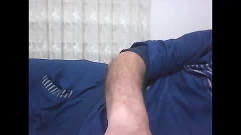 Snapshot of screw2 chatting on 01/31/25, 04:38 Evren online show from 01/31/25, 04:38