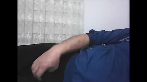 Snapshot of screw2 chatting on 02/09/25, 09:49 Evren online show from 02/09/25, 09:49