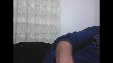 Snapshot of screw2 chatting on 02/11/25, 07:59 Evren online show from 02/11/25, 07:59