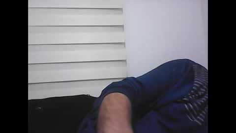 Snapshot of screw2 chatting on 02/13/25, 09:27 Evren online show from 02/13/25, 09:27