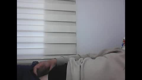 Snapshot of screw2 chatting on 02/23/25, 02:25 Evren online show from 02/23/25, 02:25