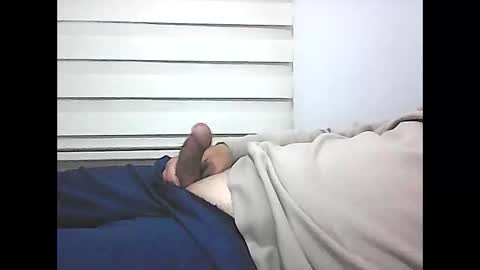 Snapshot of screw2 chatting on 02/23/25, 11:36 Evren online show from 02/23/25, 11:36