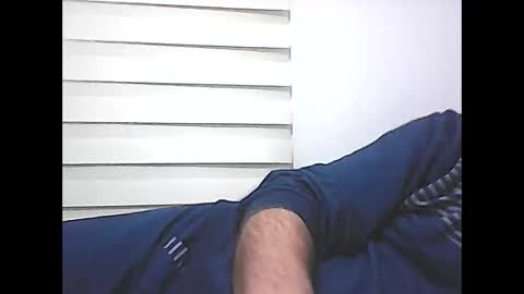 Snapshot of screw2 chatting on 03/05/25, 05:18 Evren online show from 03/05/25, 05:18