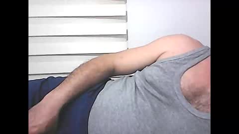 Snapshot of screw2 chatting on 03/11/25, 07:36 Evren online show from 03/11/25, 07:36