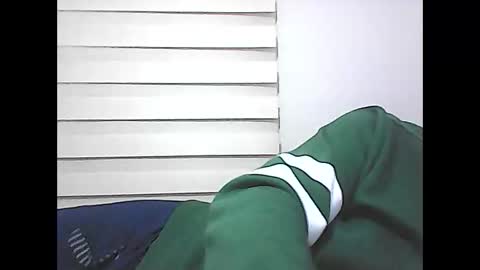 Snapshot of screw2 chatting on 03/12/25, 06:33 Evren online show from 03/12/25, 06:33