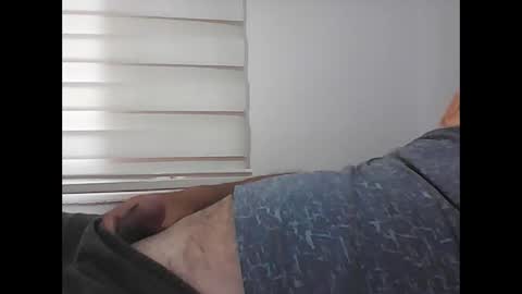 Snapshot of screw2 chatting on 10/04/25, 08:34 Evren online show from 10/04/25, 08:34