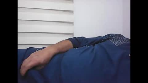 Snapshot of screw2 chatting on 12/01/25, 07:52 Evren online show from 12/01/25, 07:52