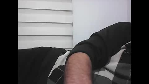 Snapshot of screw2 chatting on 01/07/26, 07:38 Evren online show from 01/07/26, 07:38