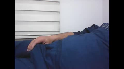 Snapshot of screw2 chatting on 02/01/26, 08:07 Evren online show from 02/01/26, 08:07