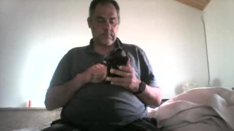 Snapshot of scubi007 chatting on 09/27/25, 03:17 scubi007 online show from 09/27/25, 03:17