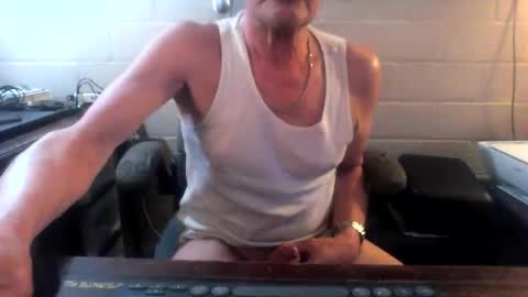 Snapshot of sdh69 chatting on 03/15/26, 04:02 eating pussy sucking dick online show from 03/15/26, 04:02