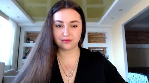 Snapshot of sea_cocktail chatting on 02/10/25, 01:01 Elizabeth  online show from 02/10/25, 01:01