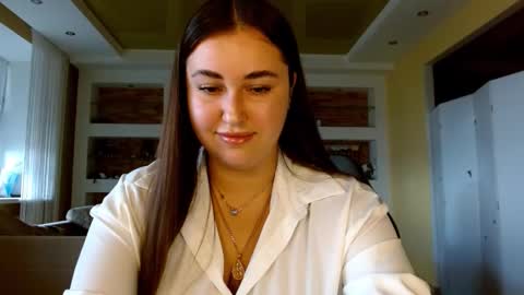 Snapshot of sea_cocktail chatting on 09/30/25, 06:51 Elizabeth  online show from 09/30/25, 06:51