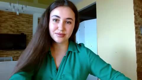 Elizabeth  online show from 06/23/26, 08:01