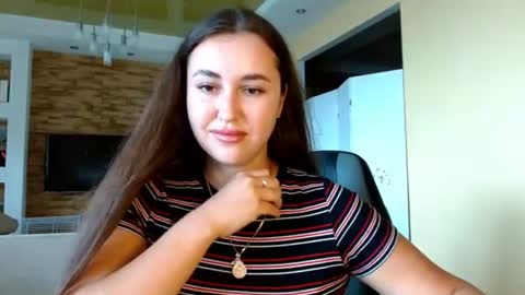 Elizabeth  online show from 07/20/26, 10:39