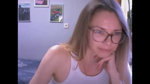 SEA Dream online show from 11/17/25, 04:51