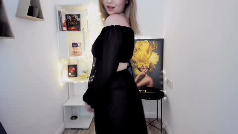 Kate online show from 01/24/25, 11:26