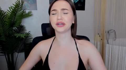 Kate online show from 02/18/25, 01:10