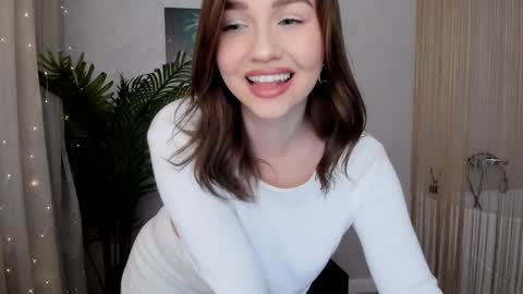 Kate online show from 02/27/25, 02:43