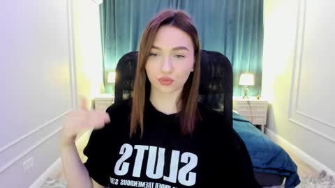 Kate online show from 03/06/25, 07:14